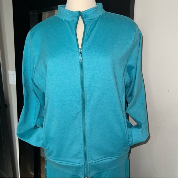 Monterey Bay 2-Piece Women’s Teal Sweatsuit – Size Medium - Picture 5 of 13